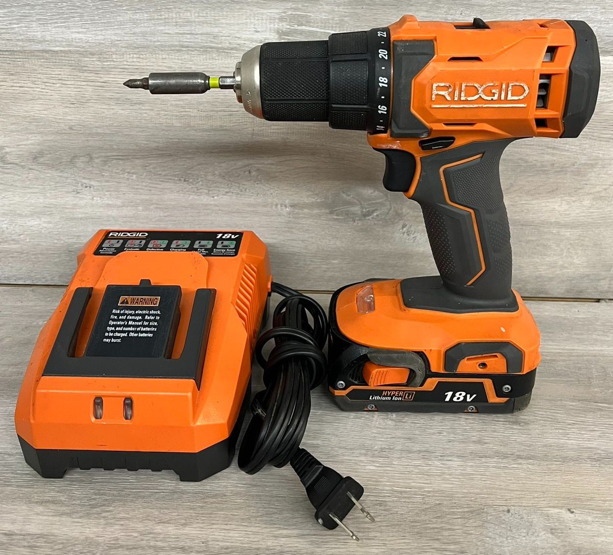 RIDGID TOOLS R86001 18V Cordless 1/2 " Drill/Driver Kit (PO1021513)