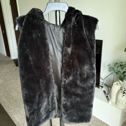 Women's Faux Fur hooded Vest