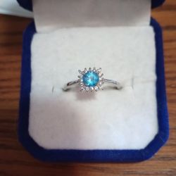 New S.925 Sterling Silver Blue Topaz Ring Size 8 