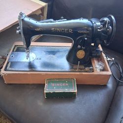 Model EE367962 With Case, Pedal 