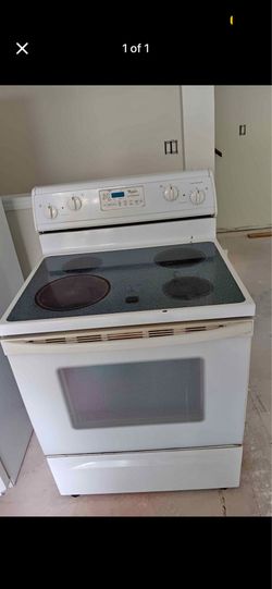 Whirlpool range and Refrigerator excellent Condition Food Not Included $399 Firm