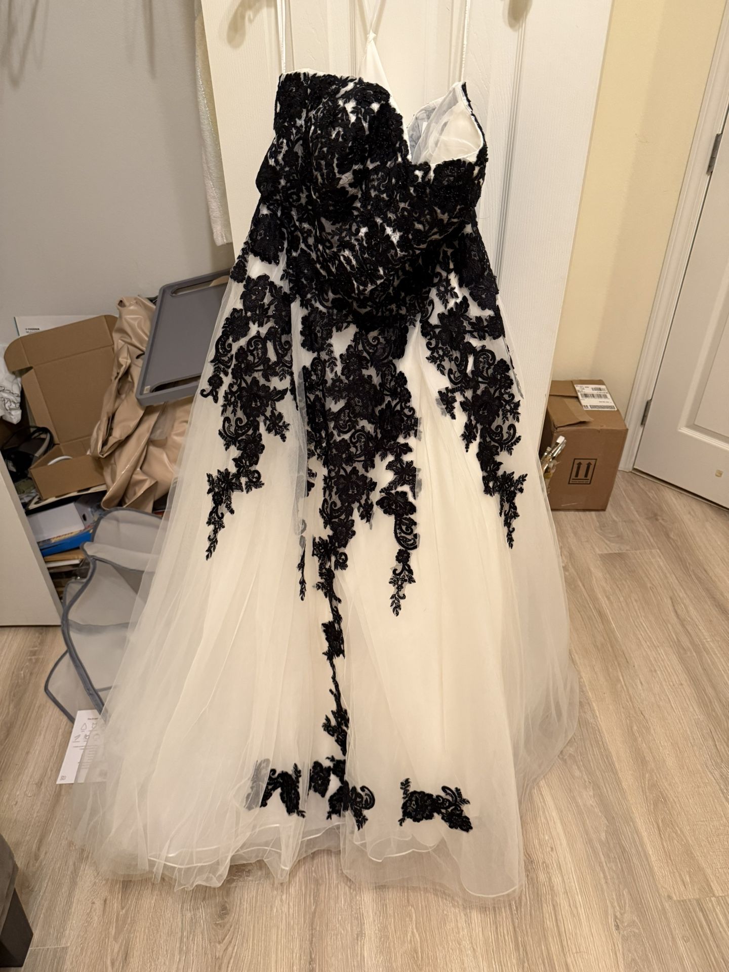 David’s Bridal Brand New Wedding Dress