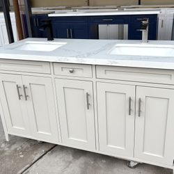 Custom made cabinets. FOR SALE👆🏻