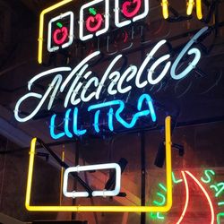 Michelob Ultra Slot Machine Neon Light
