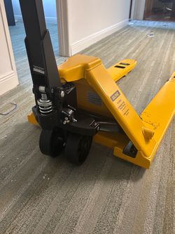 Pallet jack