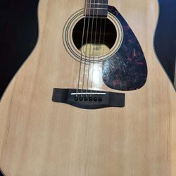 Guitar,Yamaha,six String 