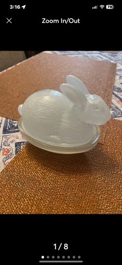 Vintage milky glass bunny dish