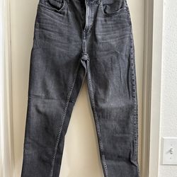 Women’s size 28
