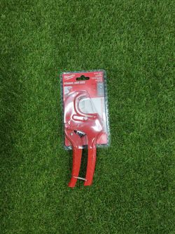 Milwaukee Ratcheting Pipe Cutter 1-5/8"