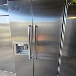 42" VIKING BUILT IN STAINLESS STEEL REFRIGERATOR 