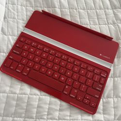 Logitech BlueTooth Keyboard For IPad 