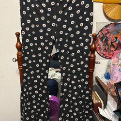 Size 1X Women’s Pants. Rue 21