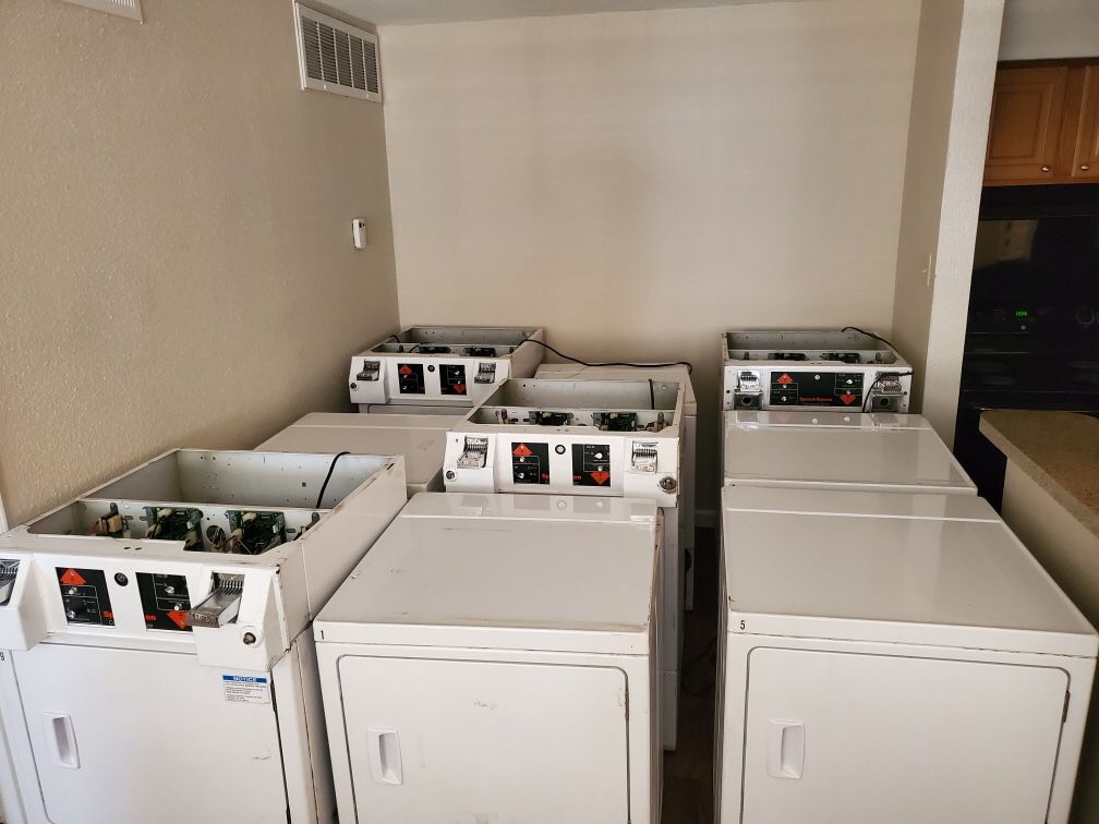 10 Coin Operated Washers & Dryers