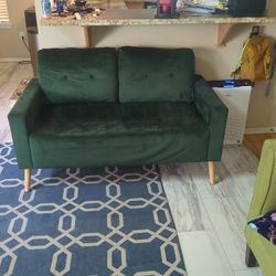 Free Couch 