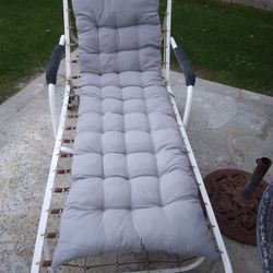 MCM Patio Metal Lounge Chair