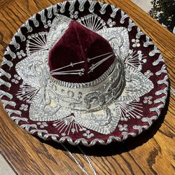 STUNNING VINTAGE  BELRI MEXICO  MARIACHI SOMBRERO BURGUNDY VELVET WITH SILVER ACCENTS