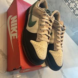 Nike Dunk Low Light Orewood Sz 10.5