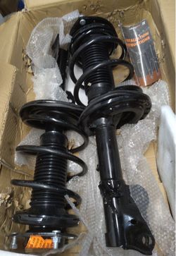 Toyota Camry 2012–2017 Front Struts with Coil Springs – Pair