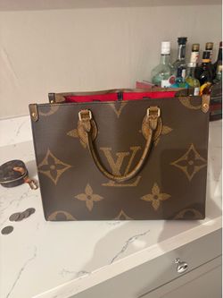 LOUIS VUITTON-“on the go bag”
