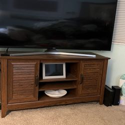 TV STAND AND STORAGE