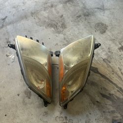 2004-2009 Prius Headlights