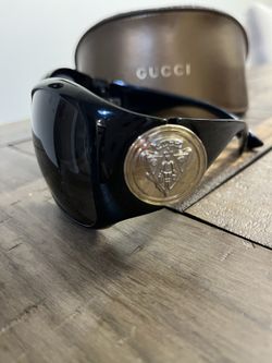 Vintage Gucci GG Crest Black Frame Sunglasses GG
3027/S Gucci | Accessories | Vintage Gucci Gg Crest Black Frame  main image 3