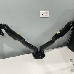 Table Desk With Dual Monitor Mount 