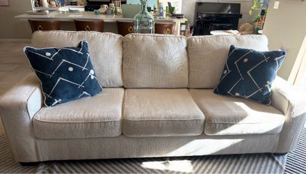 Ashley Furniture Padova Sofa