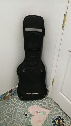 Roadrunner guitar gig bag