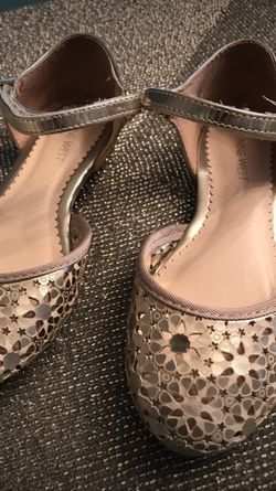 Girls Nine West shoes size 10 worn once like new!!