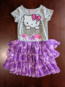 Girls Hello Kitty Dress Size 6 - Everett, WA