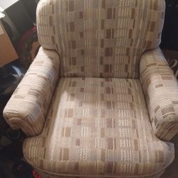 Rocking Chair Swivel And Great Condition