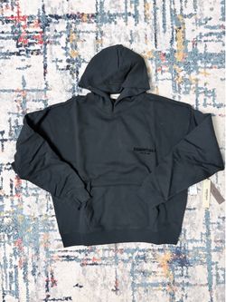Essentials Hoodie/Sweater