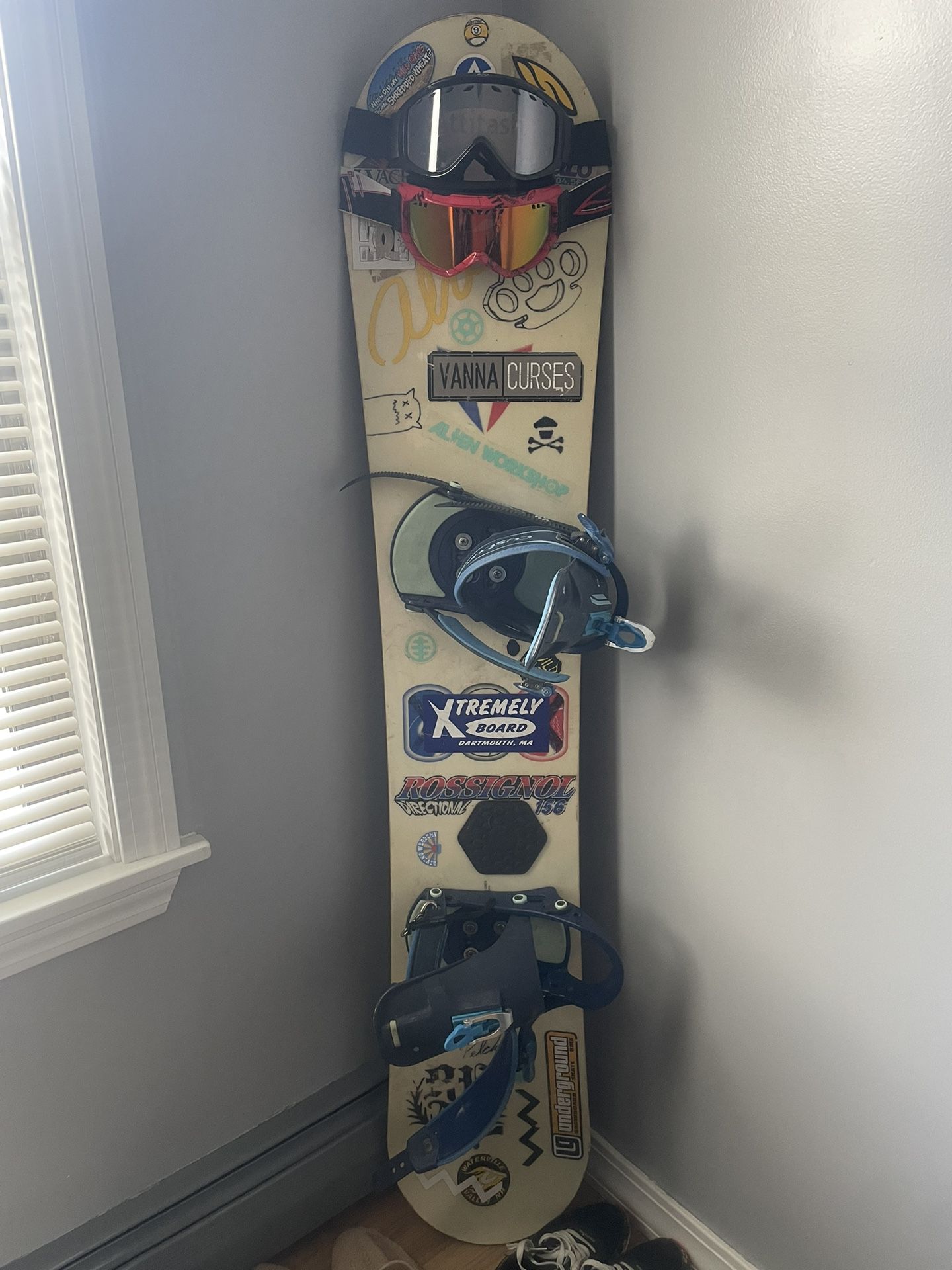 Vintage Rossignol Snowboard Size 156