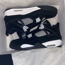 Jordan 4 White Thunder Size 12 