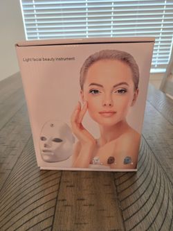 Light facial mask