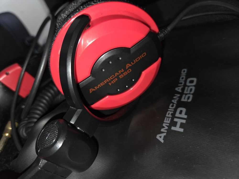 DJ HEADPHONE