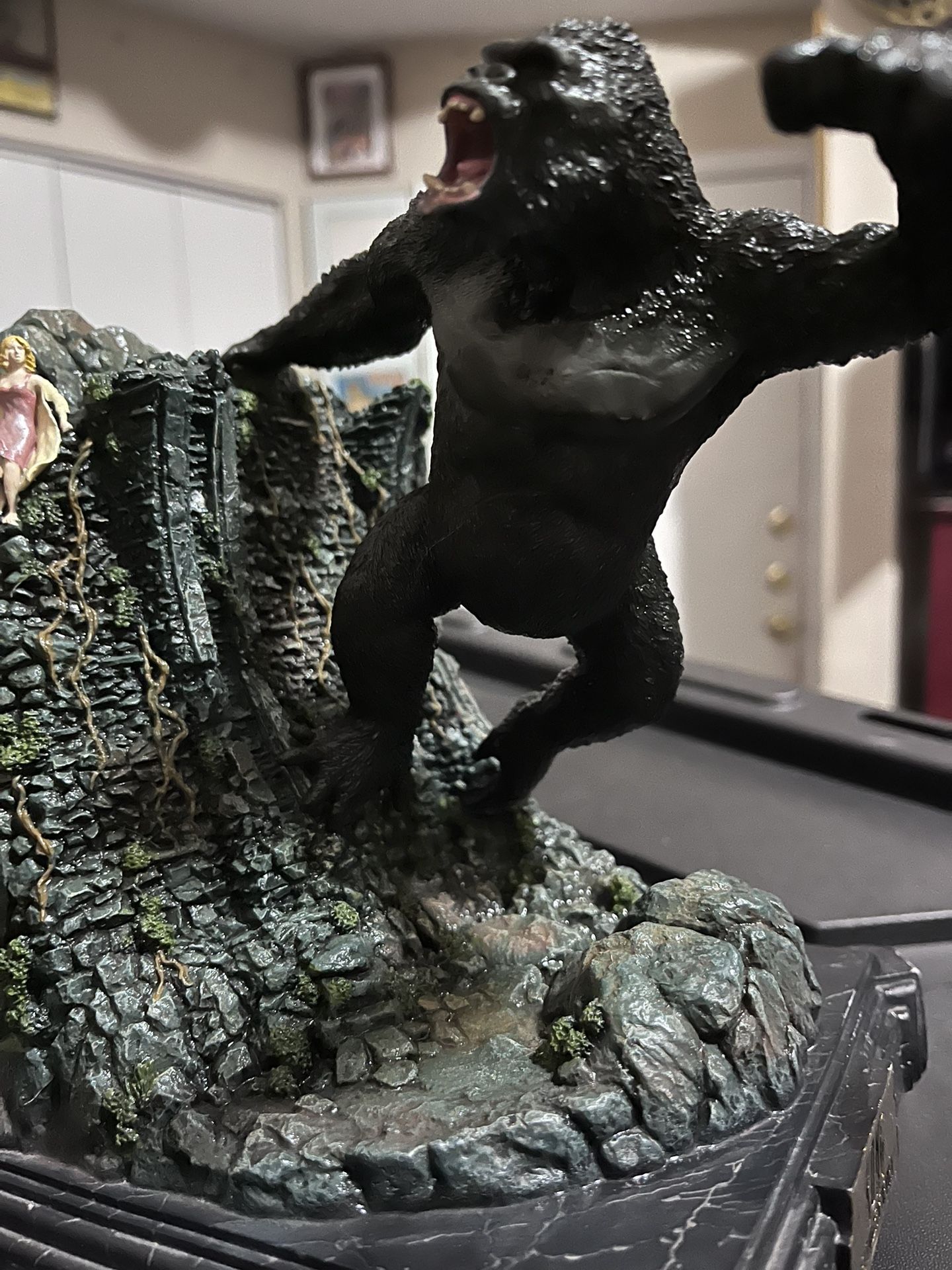 King Kong Booked Statue Edition 1514/2500
