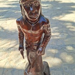 Wooden figures of iron stick // Figuras De Madera Palo Fierro