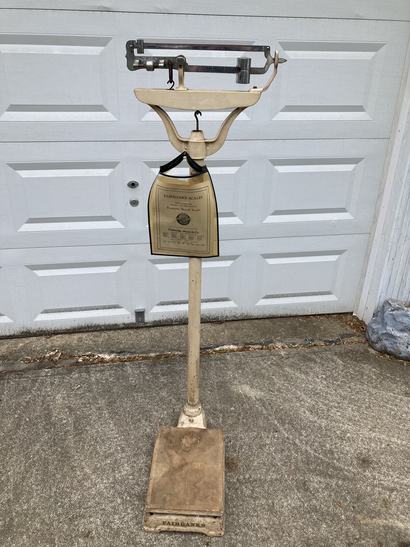 Vintage Fairbanks Scale Dr. Office Scale cast iron 1930's