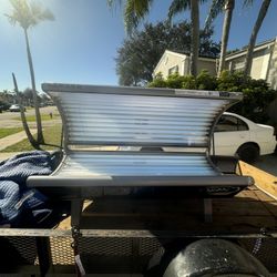 Tanning Bed Works Great