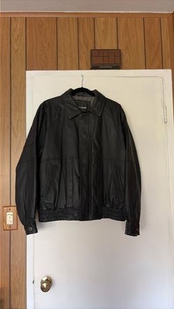 MENS LEATHER JACKET