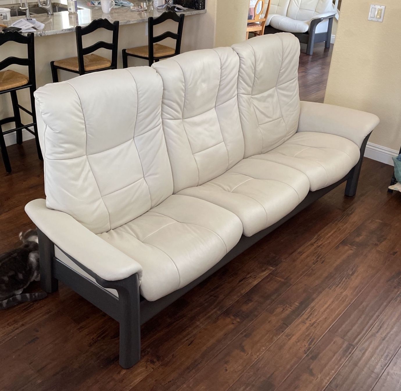 Leather Recliner Sofa With Matching Ottoman