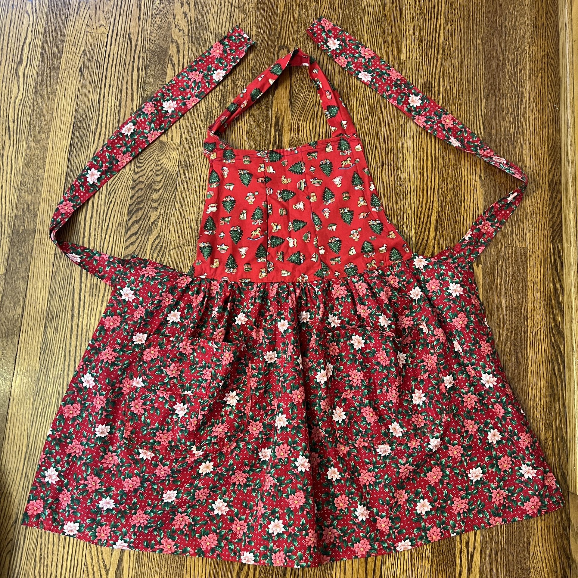 Vintage Handmade Christmas Apron w/ 2 pockets