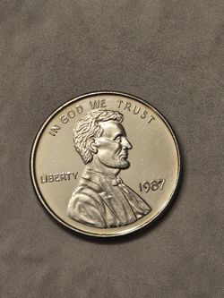 1987 United States 1 oz .999 Fine Silver Bullion Round