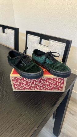 Vans US Women Size 5