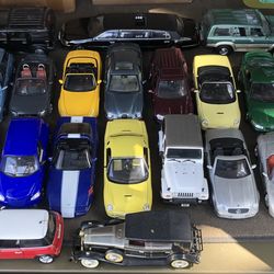 25 Diecast model cars see pics make me an offer