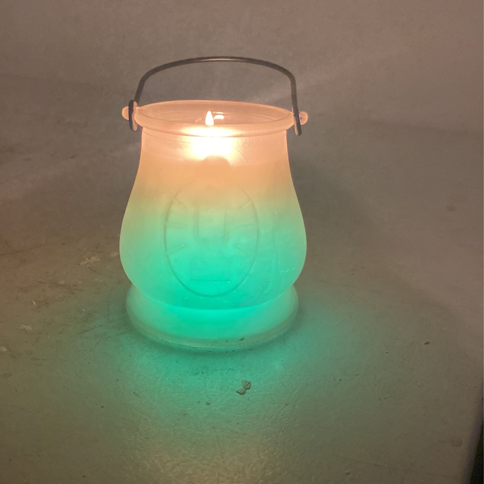 Gently Used Color Changing Candle