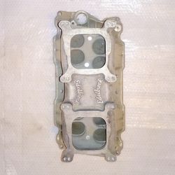 Edelbrock TR dual carb tunnel ram intake manifold