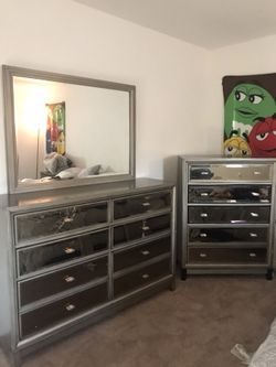 Dresser mirror & chest